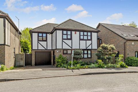 4 bedroom detached house for sale, Franklin Drive, Weavering