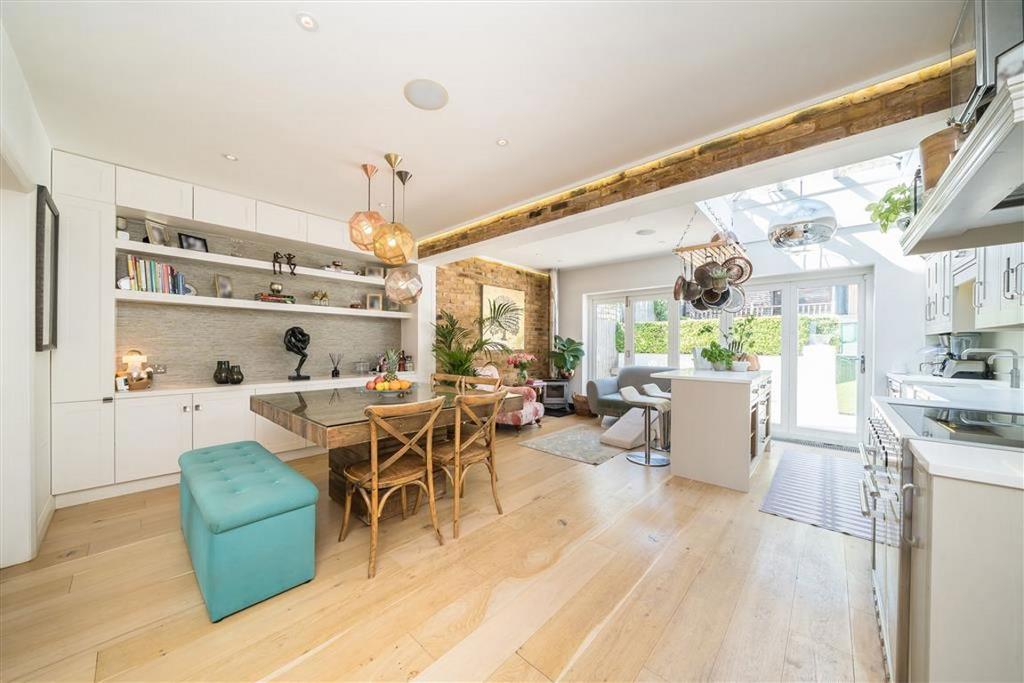 Open-plan living area, open plan living