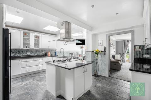 4 bedroom detached house for sale, Ridings Avenue, Grange Park, N21