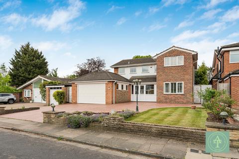 Ridings Avenue, Grange Park, N21