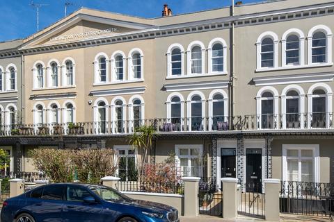 1 bedroom flat for sale, Kensington Park Road, Notting Hill, London