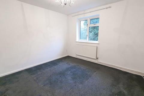 undefined, Falcon Close, Stevenage