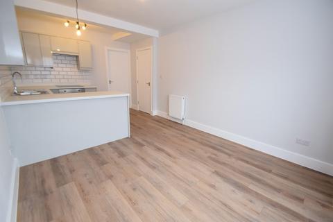2 bedroom maisonette to rent, Shirley
