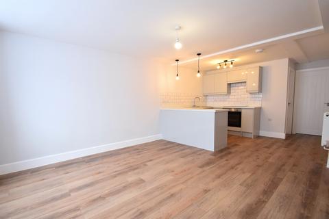 1 bedroom maisonette to rent, Shirley