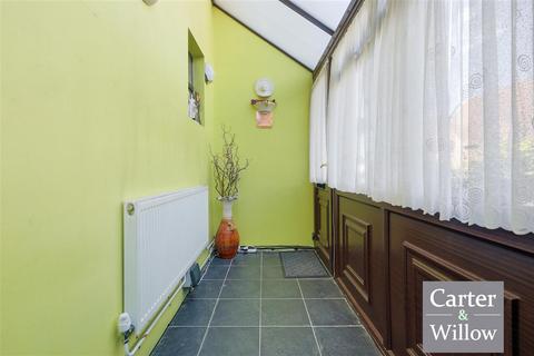 4 bedroom semi-detached house for sale, Haydon Road, Dagenham, Essex