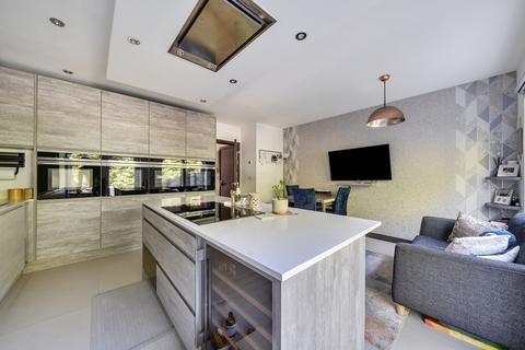 4 bedroom house for sale, Greer Garson Road, Denham