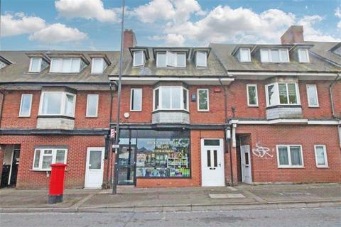 Retail property (high street) for sale, 174 Bitterne Rd Southampton SO18 1BG
