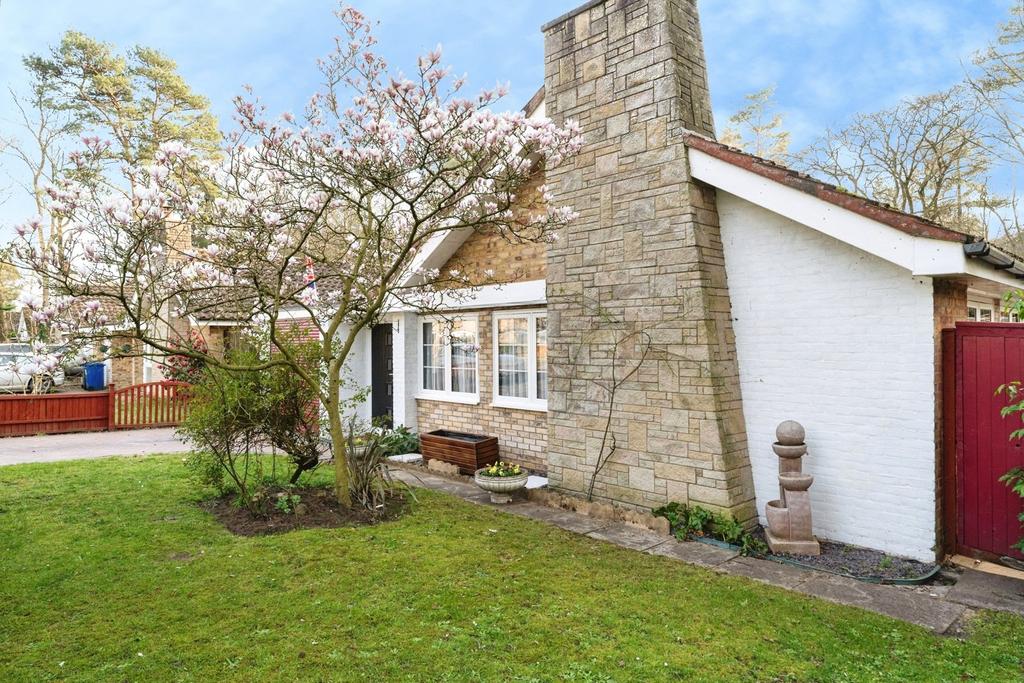 3 bedroom bungalow for sale