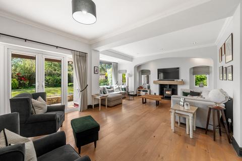 5 bedroom detached house for sale, Macclesfield Road, Prestbury, Macclesfield, Cheshire, SK10