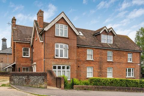 2 bedroom flat for sale, Turk Street, Alton, Hampshire