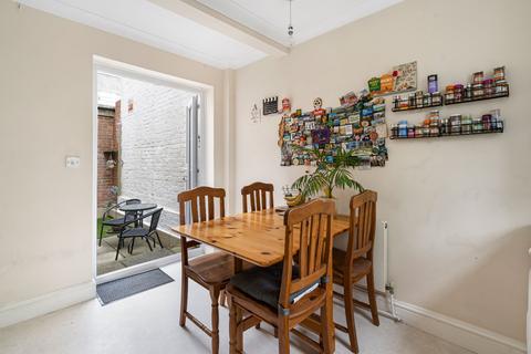2 bedroom flat for sale, Turk Street, Alton, Hampshire