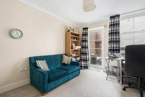 2 bedroom flat for sale, Turk Street, Alton, Hampshire