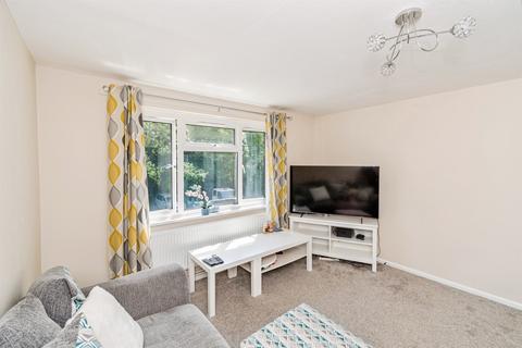 2 bedroom apartment for sale, Fleming Avenue, North Baddesley, Nr Romsey