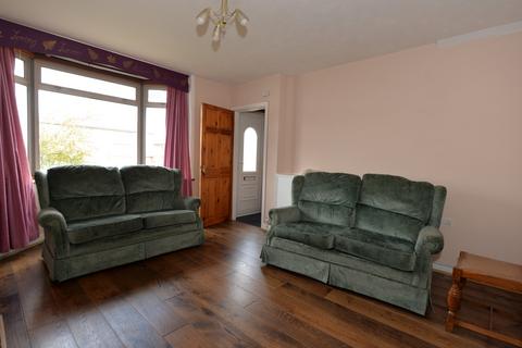 3 bedroom semi-detached house to rent, Honeysuckle Road, Southampton SO16
