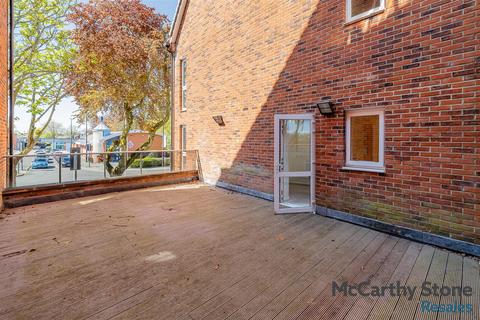 2 bedroom apartment for sale, Oakfield Court, Crofts Bank Road, Urmston, Manchester, M41 0AA