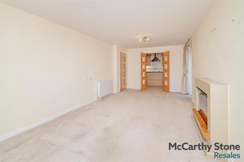 2 bedroom apartment for sale, Oakfield Court, Crofts Bank Road, Urmston, Manchester, M41 0AA