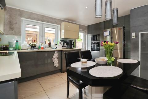 3 bedroom semi-detached house for sale, Avonvale Road, Bristol