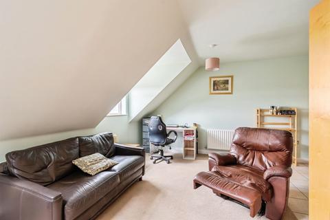 2 bedroom flat for sale, Conigre Square, Trowbridge