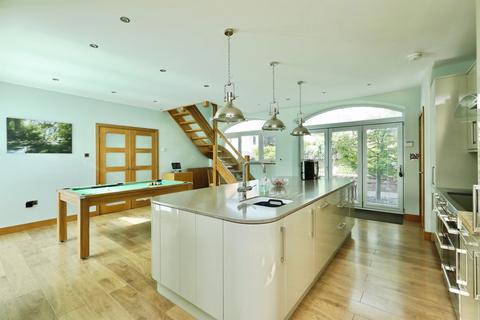3 bedroom detached house for sale, Cedric Road, Edenthorpe, DONCASTER