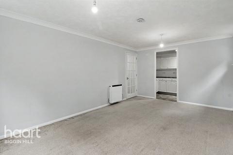 2 bedroom apartment for sale, Main Road, Biggin Hill