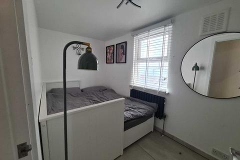 undefined, Cross Road, London, London, SE14