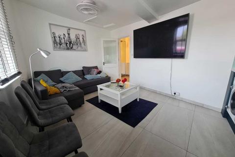 undefined, Cross Road, London, London, SE14