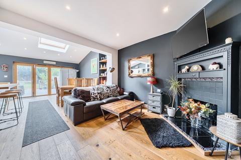3 bedroom semi-detached house for sale, Winn Road, Lee