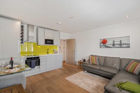 2 bedroom apartment for sale, Glamis Place, London, E1W