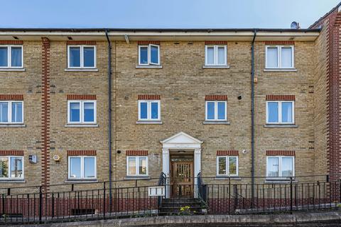 2 bedroom apartment for sale, Glamis Place, London, E1W