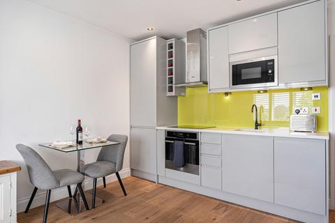 2 bedroom apartment for sale, Glamis Place, London, E1W