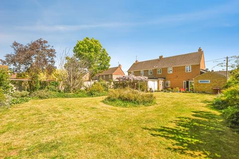 4 bedroom semi-detached house for sale, Thames Close, Cricklade, Swindon