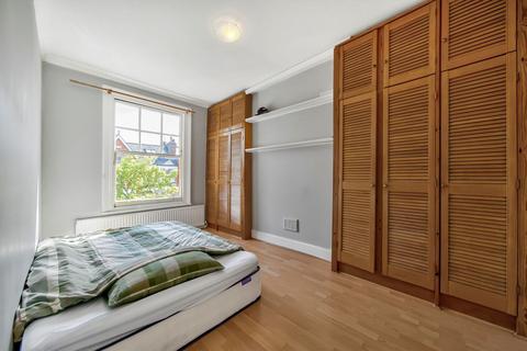 2 bedroom flat for sale, Muswell Avenue, London N10