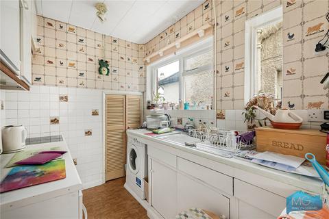 3 bedroom semi-detached house for sale, Lyndhurst Gardens, London, N3