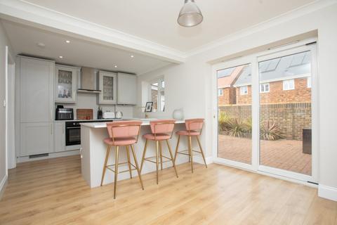 3 bedroom semi-detached house for sale, Matthews Close, Deal, Kent, CT14