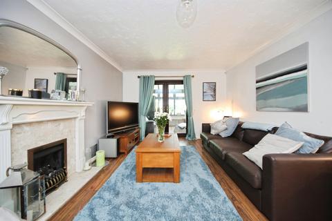 4 bedroom detached house for sale, Perrymead, Luton
