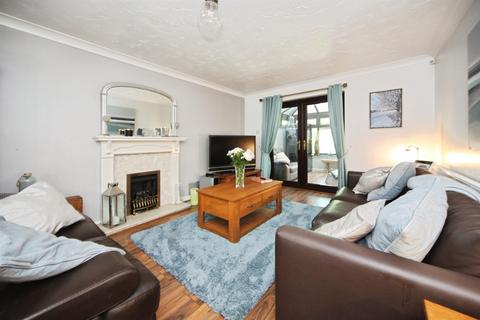 4 bedroom detached house for sale, Perrymead, Luton