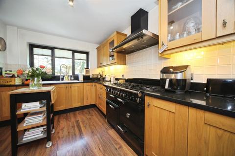 4 bedroom detached house for sale, Perrymead, Luton