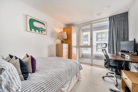 2 bedroom flat for sale, Sclater Street, Shoreditch, London, E1