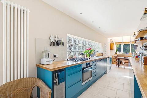 5 bedroom end of terrace house for sale, Thurleigh Road, London, SW12