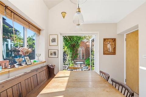 5 bedroom end of terrace house for sale, Thurleigh Road, London, SW12