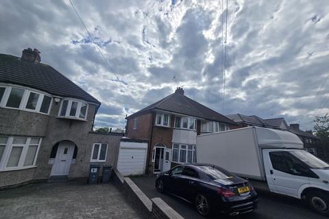 3 bedroom semi-detached house for sale, Court Oak Road, Birmingham B32