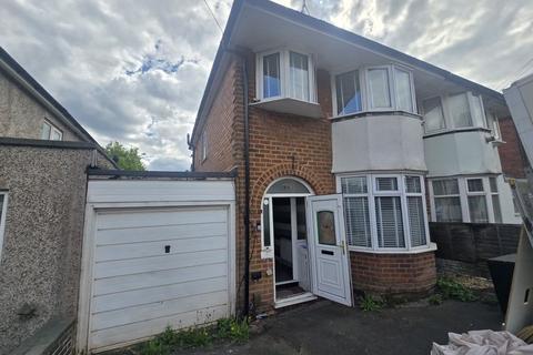 3 bedroom semi-detached house for sale, Court Oak Road, Birmingham B32