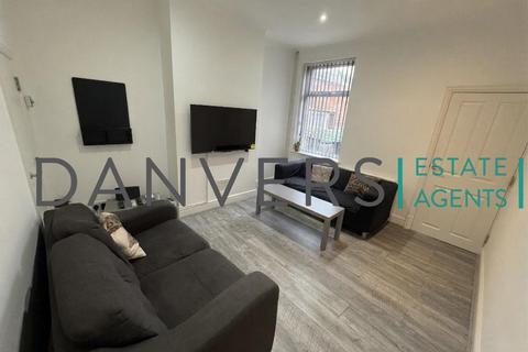 4 bedroom terraced house to rent, Rydal Street, Leicester LE2