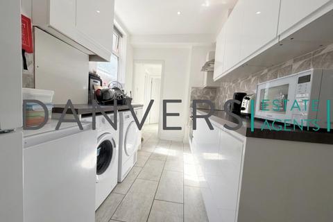 4 bedroom terraced house to rent, Rydal Street, Leicester LE2