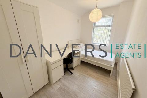 4 bedroom terraced house to rent, Rydal Street, Leicester LE2