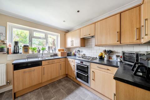 undefined, Aragon Walk, Byfleet, KT14