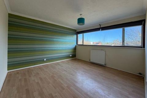 undefined, 4A Kingsway, Blackwater, Camberley, Surrey, GU17 0HY