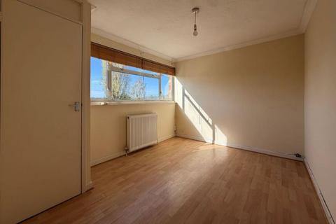 undefined, 4A Kingsway, Blackwater, Camberley, Surrey, GU17 0HY