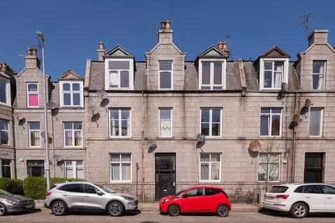 1 bedroom flat for sale