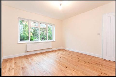 2 bedroom flat to rent, Westmead, Windsor, SL4